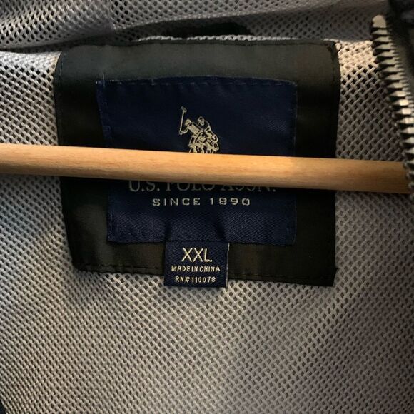 U.S. Polo Assn.Men’s Black & Gray Windbreaker sz XXL EUC - Picture 5 of 5